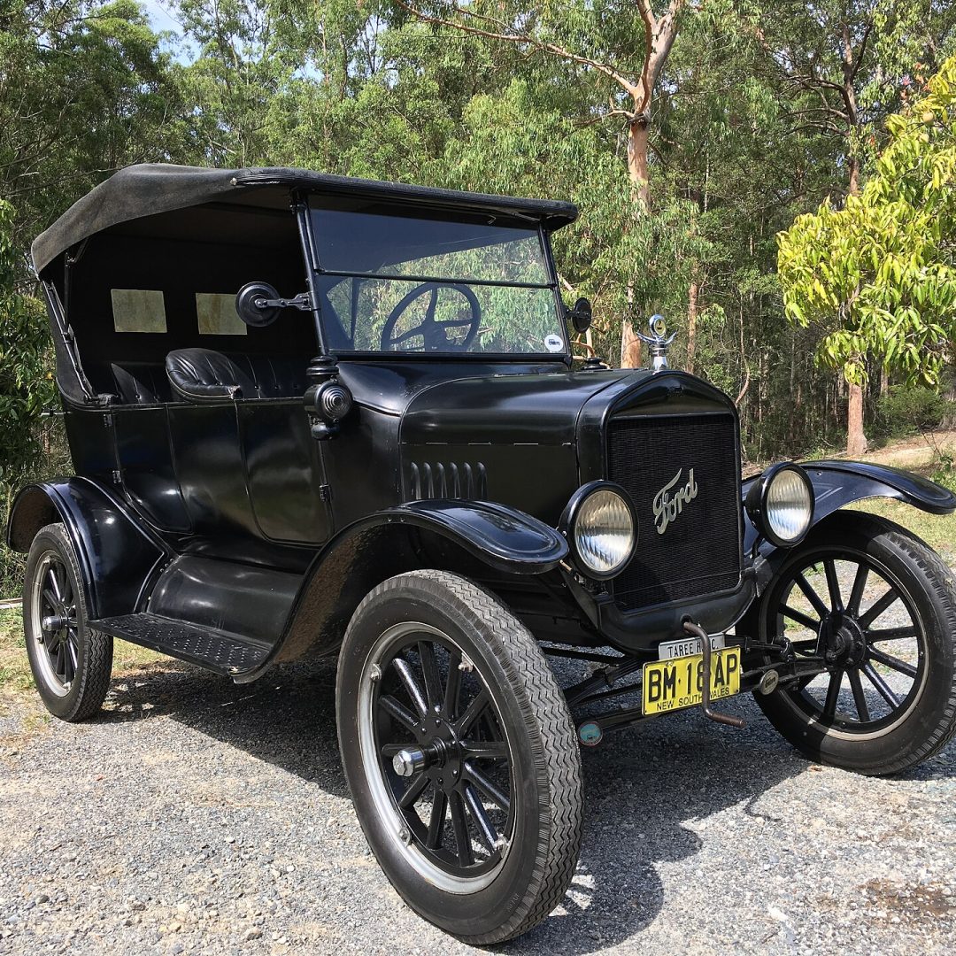 1925_Ford_Model_T_touring